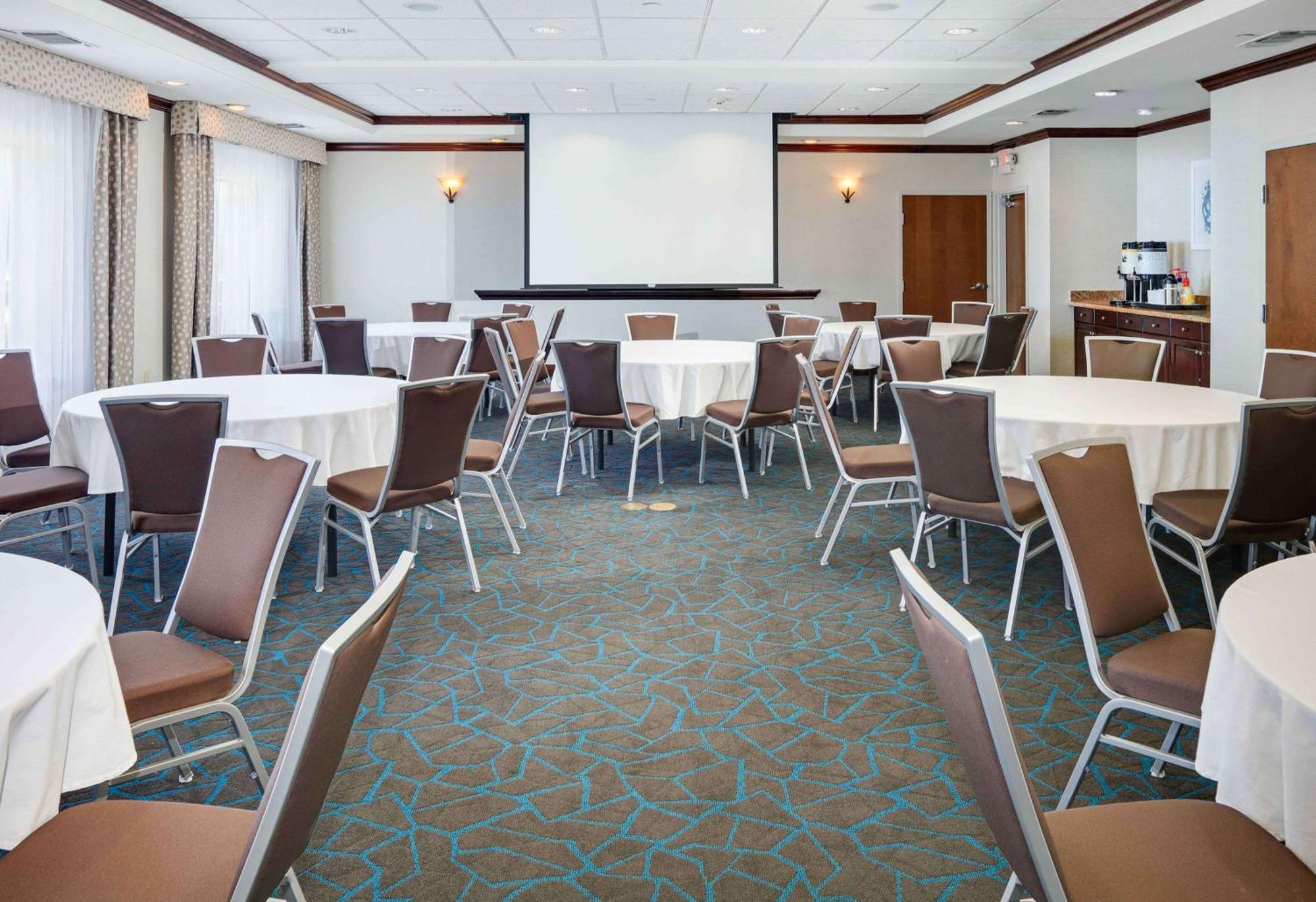Hampton Inn & Suites Dallas-Arlington-South Экстерьер фото